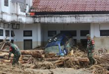 Photo of Martin Manurung Mendorong Pemerintah Menghapus KUR Korban Terparah Bencana Sumatra