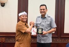 Photo of Martin Tekankan Pentingnya Partisipasi Publik dalam Penyusunan UU